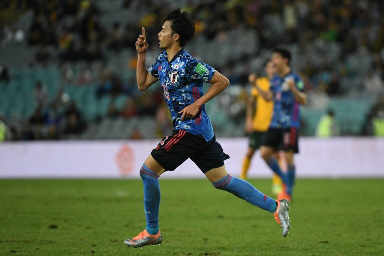 カタールW杯アジア最終予選、アウェイでのオーストラリア戦。三笘薫は途中出場で2ゴールを決め、日本をW杯出場に導いた　©Getty Images