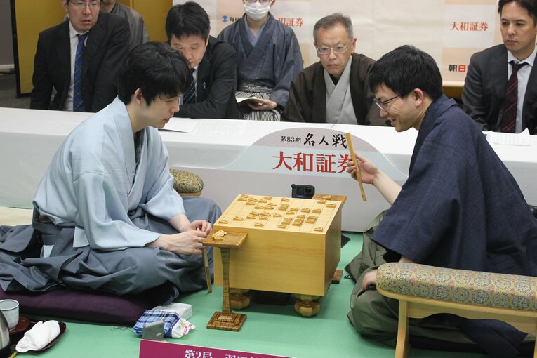 どこか楽しげな感想戦の様子　©Number Web