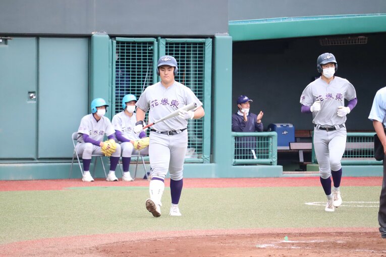 最新写真　6月9日に行われた東北大会初戦の佐々木麟太郎　©Genki Taguchi