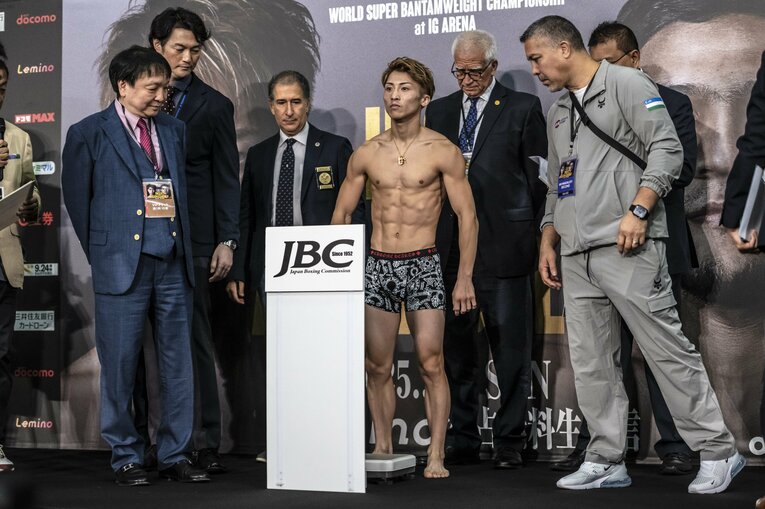 前日軽量での井上の身体を見て、飯田氏は「太もも」に目が行ったという　©Takuya Sugiyama