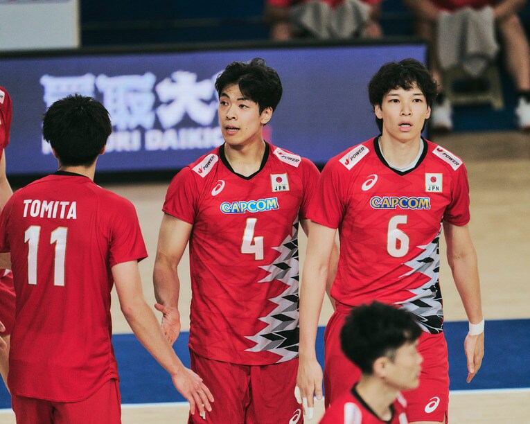 宮浦健人、山内晶大（VNLポーランド戦）　©︎Yuki Suenaga　