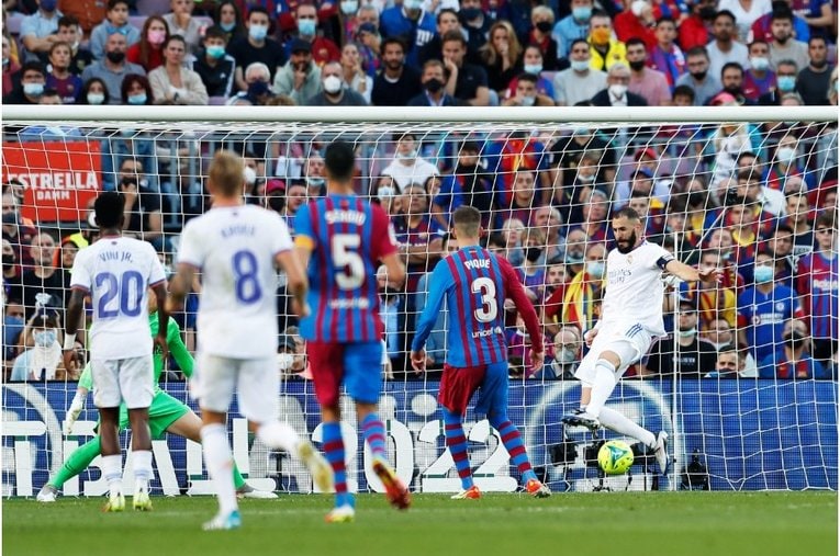 《メッシとロナウド不在の寂しさ》カメラマンが見たクラシコの新風景　17歳ガビや仲良しバルサ＆レアルサポ、殊勲ビニシウスへの“罵倒”(36)