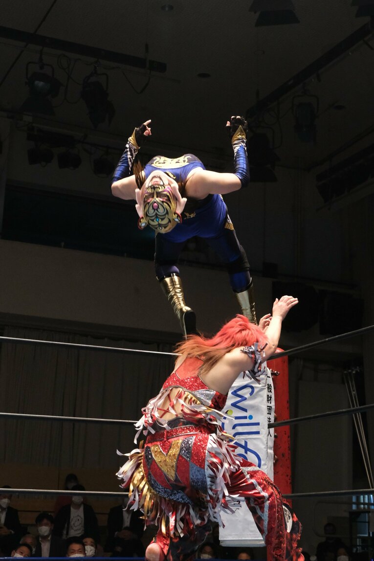 「タイガー・クイーンの涙を見た」佐山聡考案の“新技”で勝利も…彩羽匠戦で崩れかけた女性版タイガーマスクの“謎”(10)