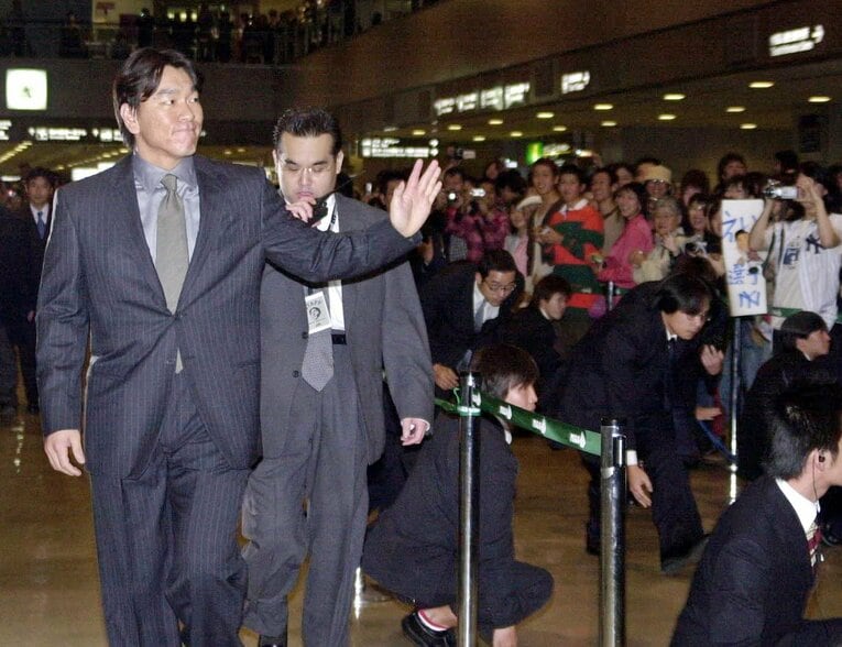 メジャー1年目を終え、帰国した際の松井　©JIJI PRESS