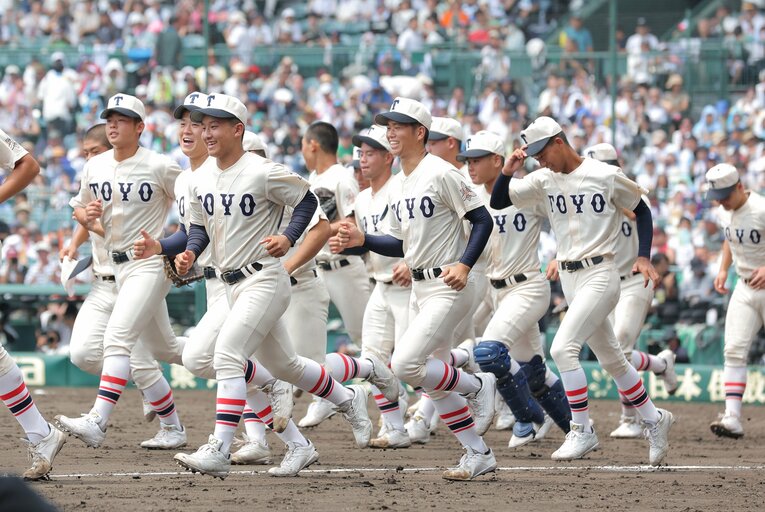チームメイトの存在が阪下を奮い立たせた　©Sankei Shimbun