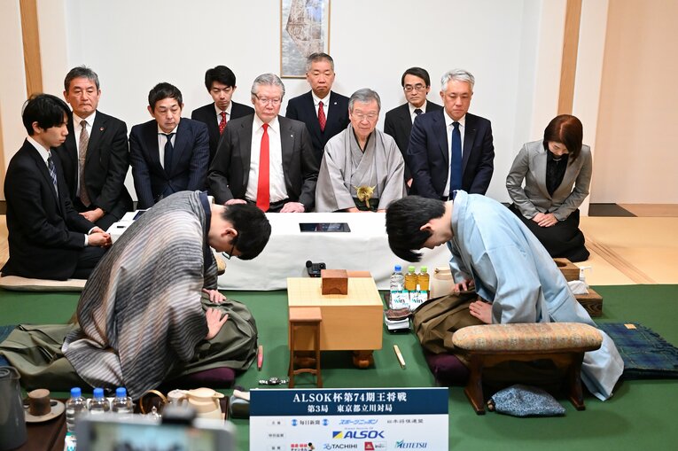 王将戦第3局、対局開始時の様子（全18枚）　©Keiji Ishikawa