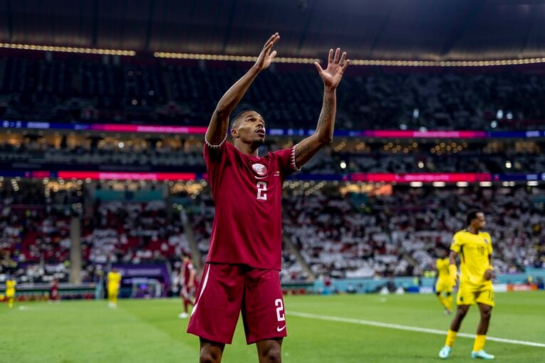 カタールの選手　©Kiichi Matsumoto/JMPA