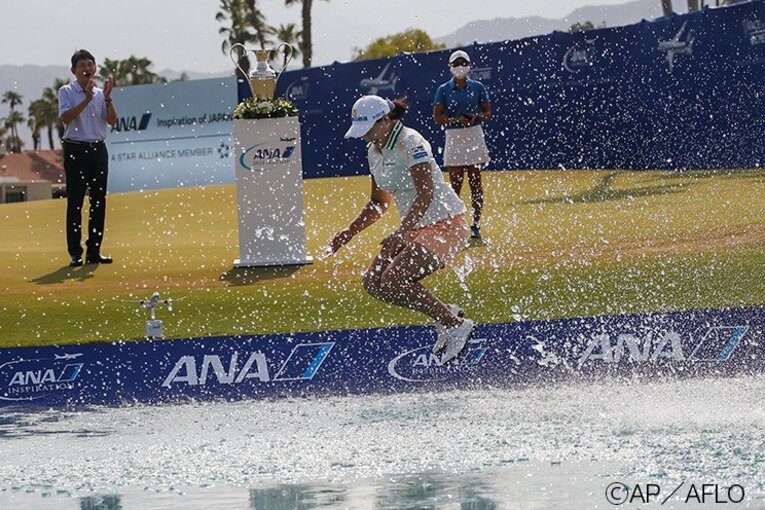 渋野日向子メジャー第2戦を終えて「ベッドにダイブしたい」絵に描いたようなゴルフから一転……(4)