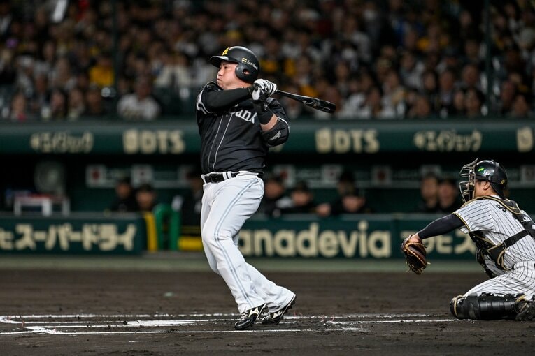 【日本シリーズ第4戦】ソフトバンク・山川穂高の3試合連続弾　©️Hideki Sugiyama