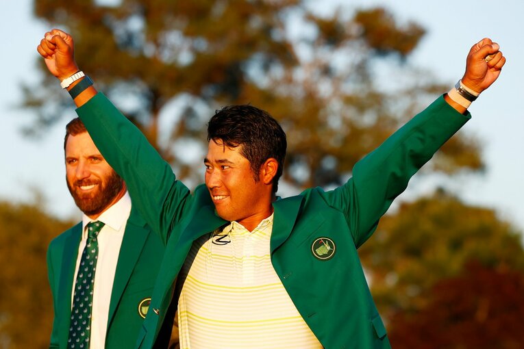 2021年マスターズ優勝でグリーンジャケットに袖を通した松山英樹 ／ photograph by Getty Images
