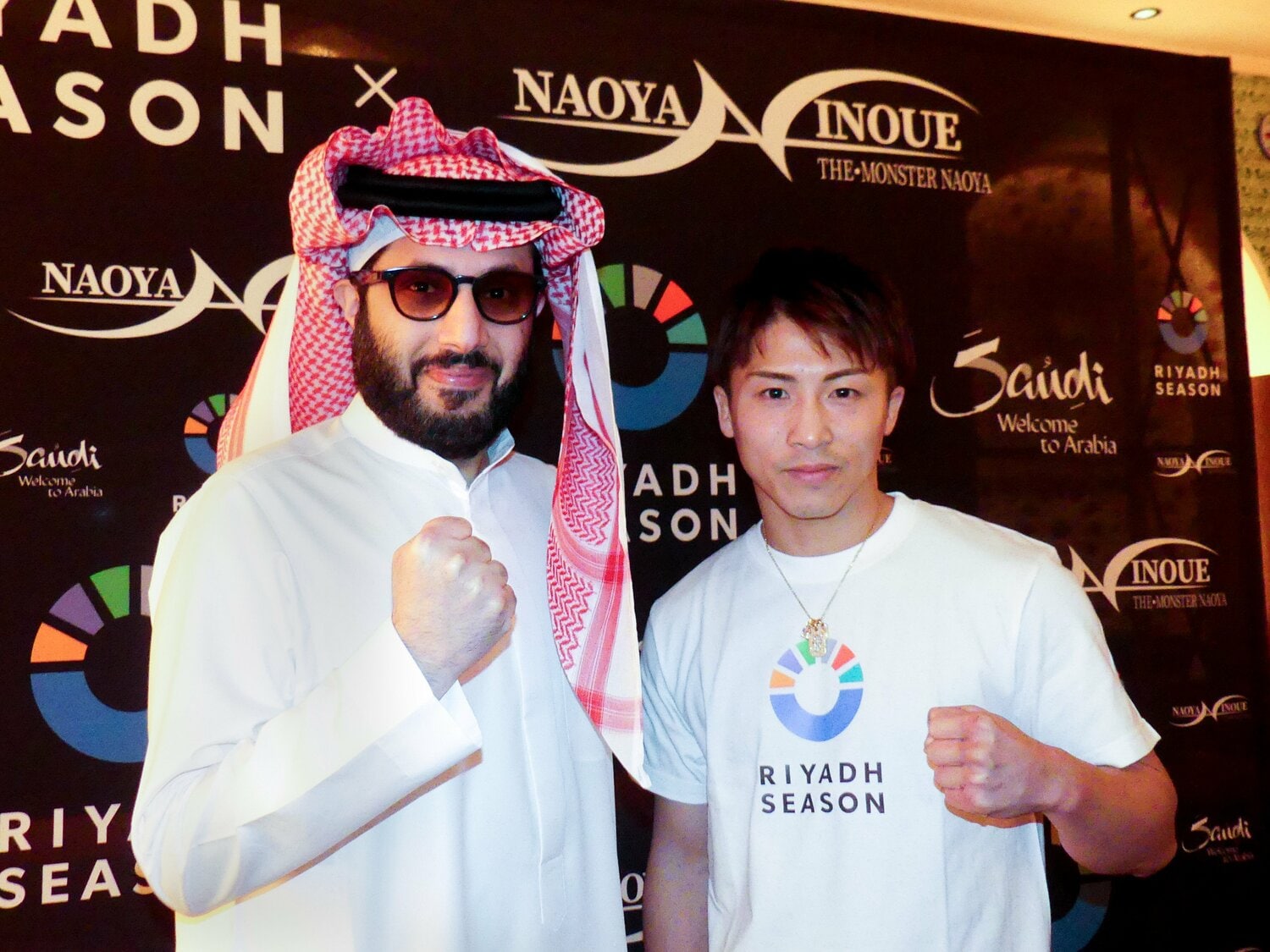 サウジアラビア最大のエンターテインメントフェスティバル「リヤド・シーズン」と総額30億円のスポンサー契約を結んだ井上尚弥。グッドマン戦からトランクスにロゴが入る　©︎JIJI PRESS