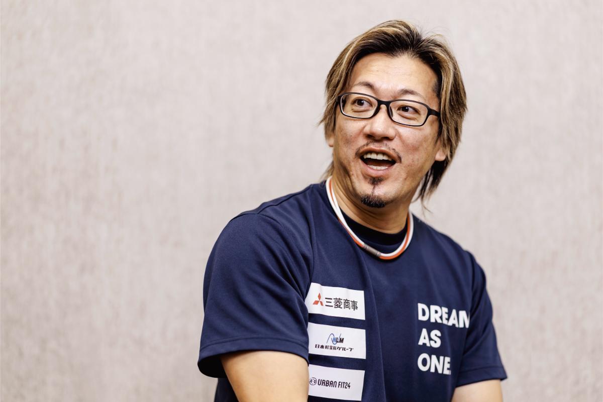 強面に見られることもあるが、話しぶりは穏やかで快活。チームではムードメーカーを務める　©Kiichi Matsumoto