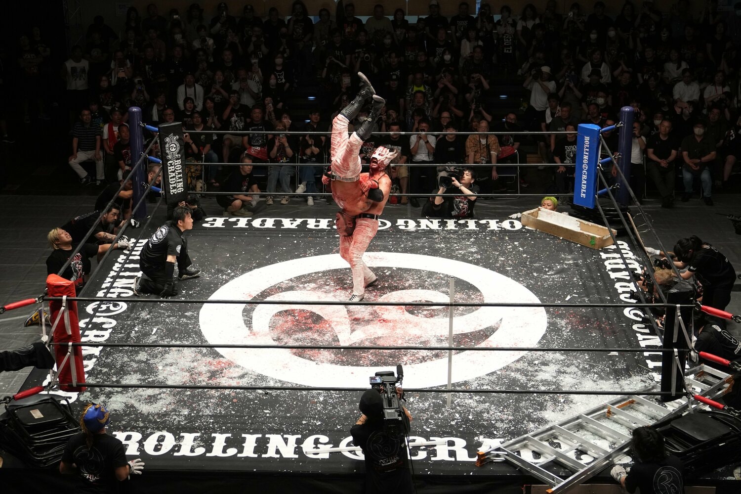 フィニッシュはエル・デスペラードのピンチェ・ロコだった　©Masashi Hara