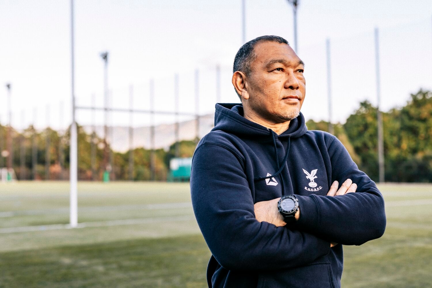 明大卒業後は神戸製鋼ひと筋でプレーし、10年に現役引退。13年に京産大コーチとなり、HCを経て現在はGMを務める　©Kiichi Matsumoto　