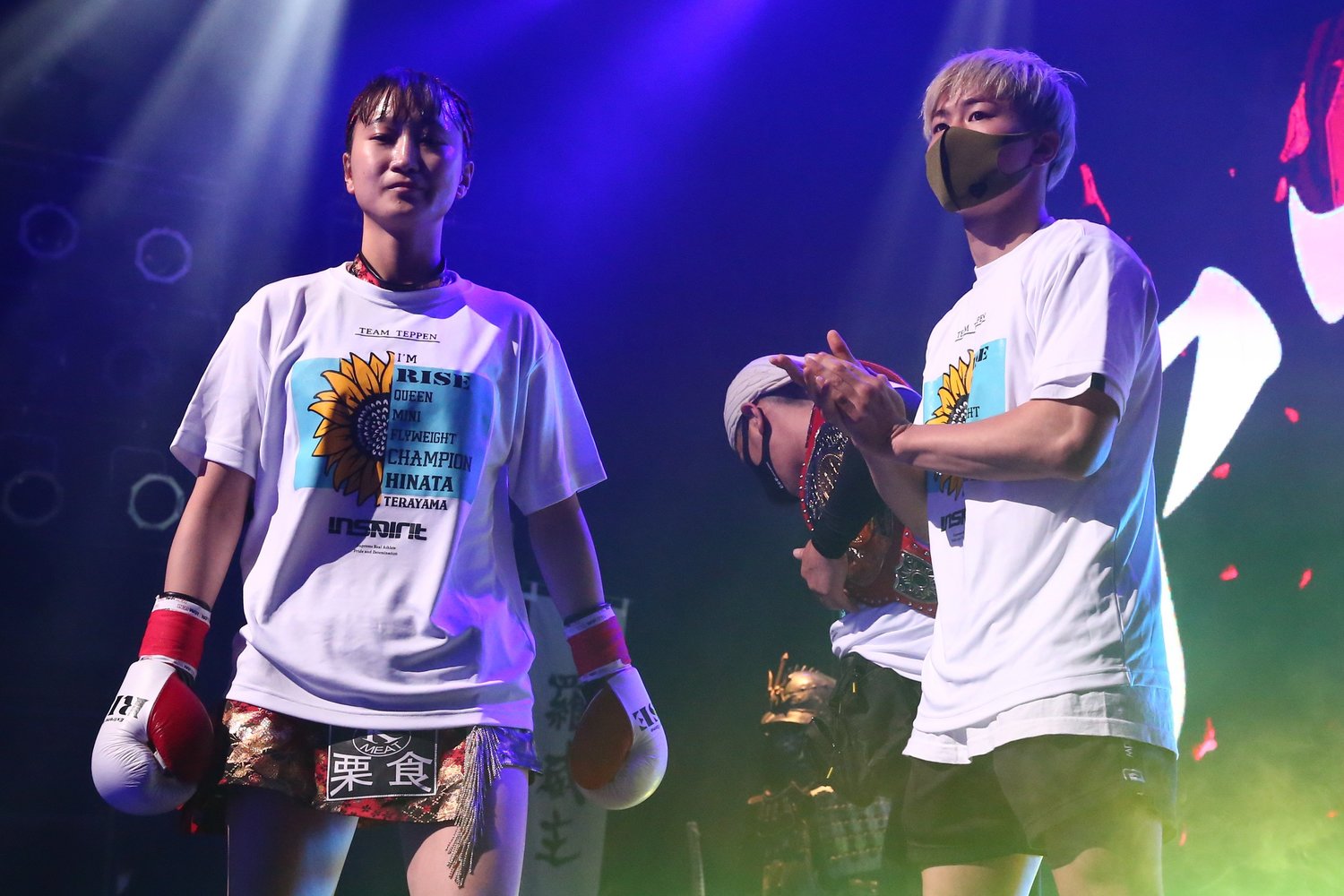 寺山と那須川天心（右）