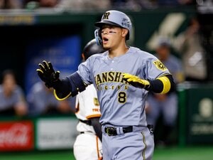 「ポテンシャルからすれば三冠王とトリプル3両方ですわ」阪神・佐藤輝明はなぜ覚醒した？ 大学恩師がゲキ「絶対にタイトルを獲らなアカン」