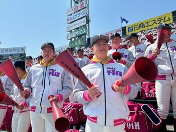 「大阪桐蔭のセンバツ演奏…本当に高校生？」「仕事を調整、北海道から駆けつけた…」ブラバン研究家が本音で選ぶ“心が震えた応援”7校＜Number Web＞ photograph by Yukiko Umetsu