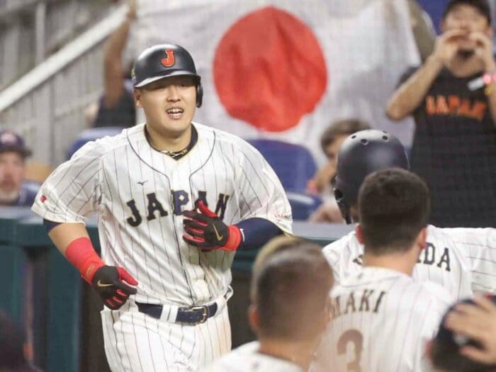 「WBC決勝、じつは“巨人組の逆襲”だった」あの岡本和真が吠え、大勢は最多登板、戸郷翔征は第二先発…Bクラス・原巨人の再建はここから始まる＜Number Web＞ photograph by JIJI PRESS