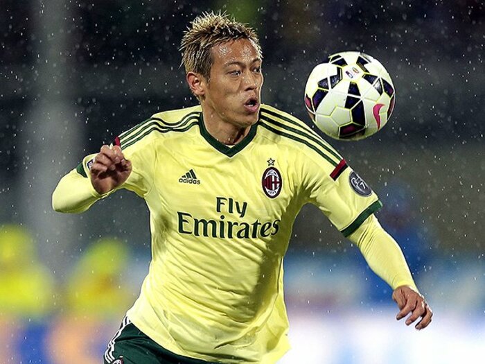 売却騒動に解任問題の迷走ミラン。本田圭佑が好機に決めていれば……。＜Number Web＞ photograph by Getty Images
