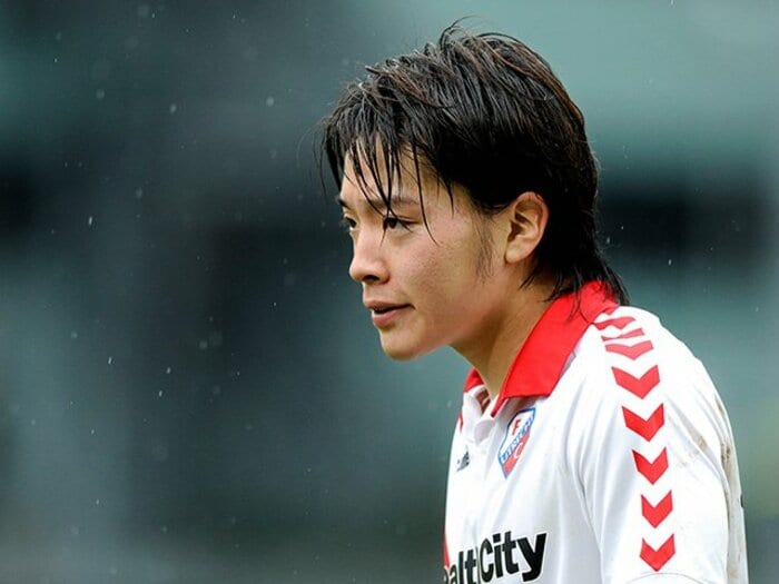 ユトレヒトの“超天然サッカー小僧”。高木善朗が向き合う2年目の挫折。<Number Web> photograph by AFLO