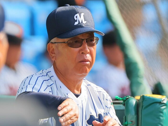 「高校野球が衰退していく」“甲子園出場40回”明徳義塾・馬淵史郎監督が「令和の高校野球に苦言」のワケは？ 「いい選手が集まらないと勝てない、では…」＜Number Web＞ photograph by Sankei Shimbun