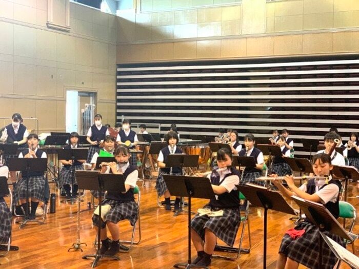 花咲徳栄、大阪桐蔭、東海大相模……。今年の夏はリモートブラバン甲子園！＜Number Web＞ photograph by Yukiko Umetsu