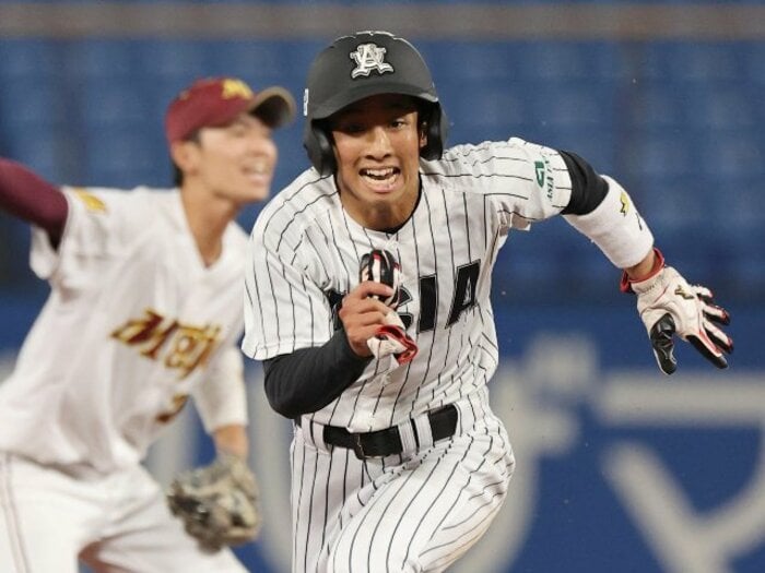 「“リーグワースト”失策数の阪神が2位指名するのは?」「西武は大阪桐蔭5番を4位指名」ドラフト全指名予想《西武・阪神・ホークス編》<Number Web> photograph by Sankei Shimbun