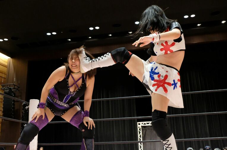 レスラー時代の黒崎セラ（YUMI）