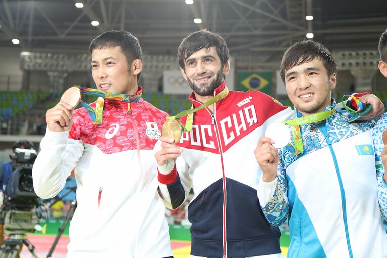 リオ五輪での高藤（左）　©Shinya Mano／JMPA
