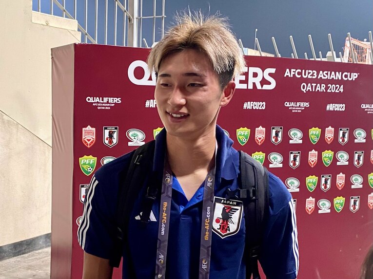 朗らかな表情の藤尾　©Atsushi Iio