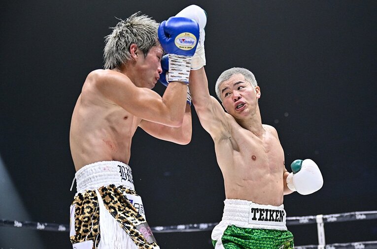 ボクシングデビュー戦で判定勝ちを収めた那須川天心 ／ photograph by Hiroaki Yamaguchi