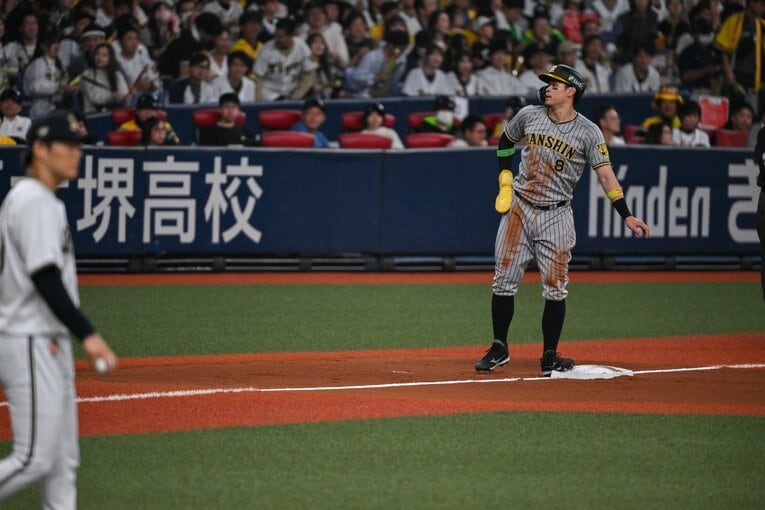 日本シリーズの佐藤輝明 ©Nanae Suzuki