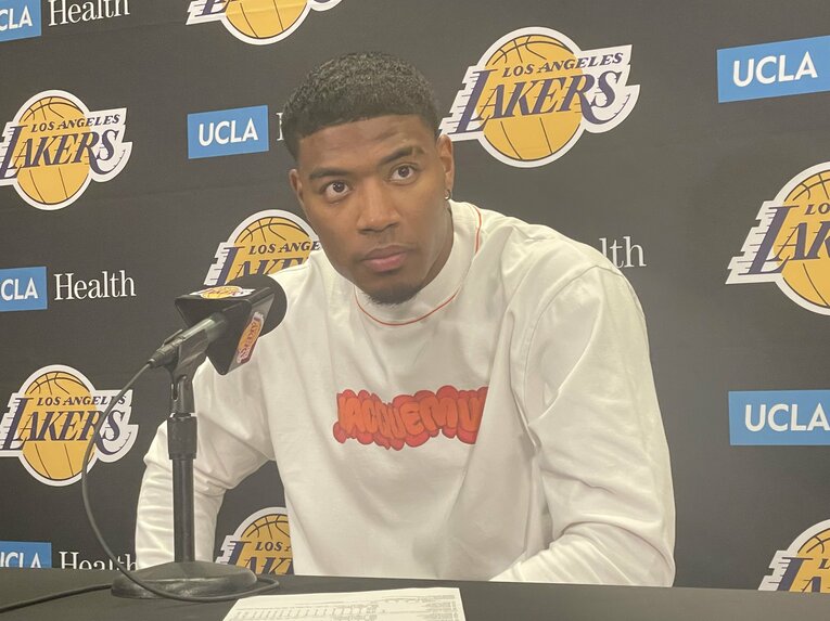 メディア対応する八村塁（写真＝筆者撮影）