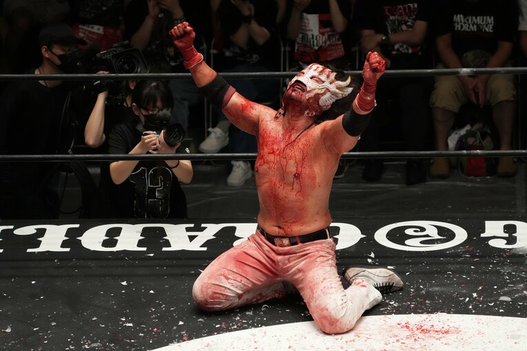 血まみれで防衛を果たしたエル・デスペラード　©Masashi Hara