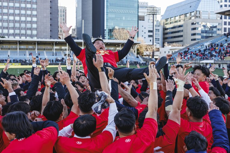 大学選手権の決勝では対抗戦で敗れた早大に雪辱を果たし4連覇を達成　©Kiichi Matsumoto