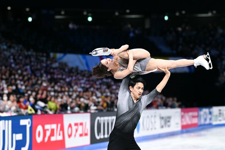 りくりゅうがGPファイナルで見せた美しい演技　©Asami Enomoto