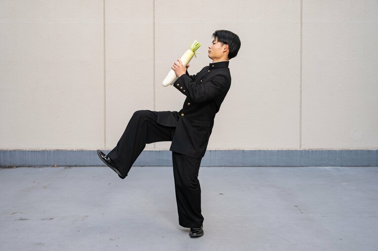 ５．上体をのけぞらせていく