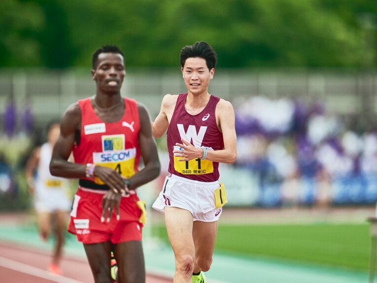 ルーキーながら関東インカレ5000mで日本人トップに輝いた鈴木　©Yuki Suenaga