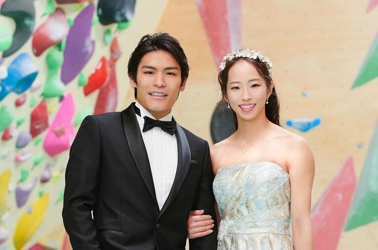 昨年の12月25日に入籍を発表した、スポーツクライミング東京五輪日本代表の楢崎智亜と野口啓代 ／ photograph by Akiyo Noguchi