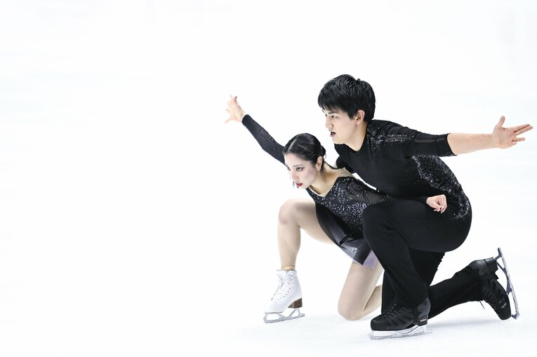 全日本選手権で優勝した三浦璃来・木原龍一　©Asami Enomoto