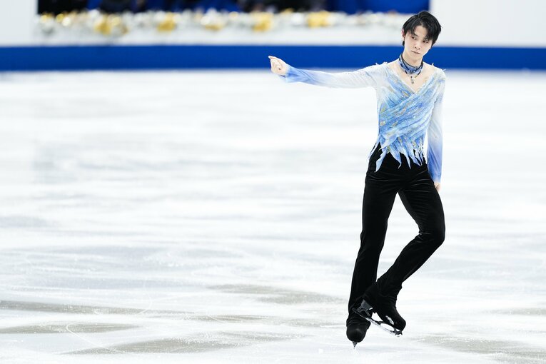 2021-2022シーズンのショートプログラム『序奏とロンド・カプリチオーソ』　©Asami Enomoto