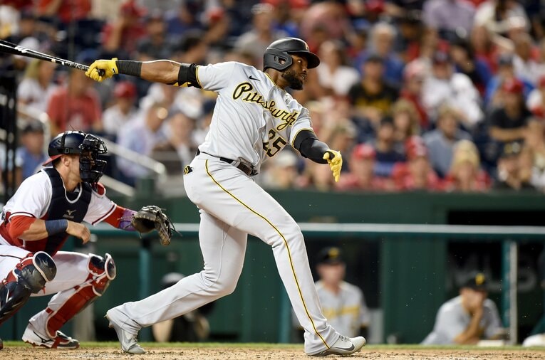 右翼方向への引っ張りの打撃が持ち味のポランコ