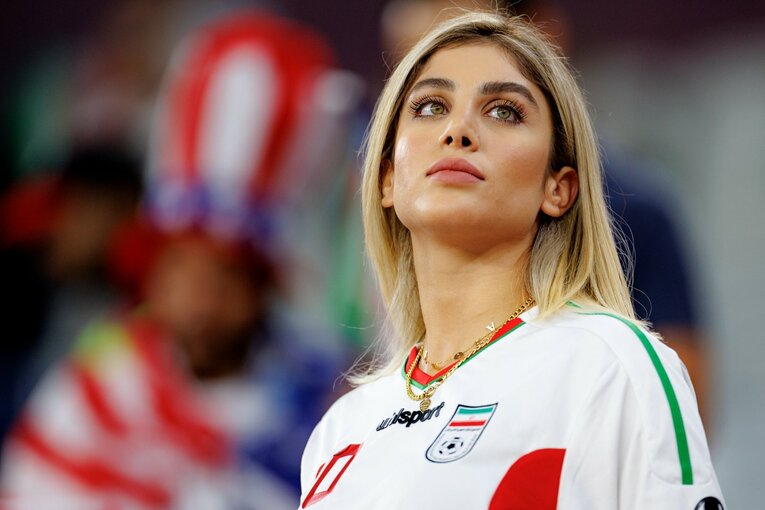 カタールW杯の女性サポーター　©Kiichi Matsumoto/JMPA