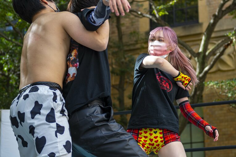 慶應プロレス研究会“唯一の女子学生レスラー”無村架純が“男子相手”に闘う理由「木村花さんみたいに」《特別フォトインタビュー》(70)