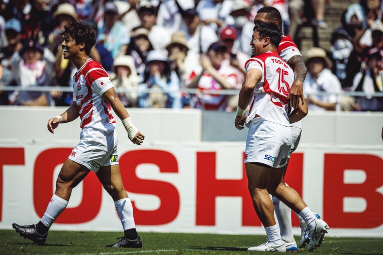 SH藤原忍、FB松永拓朗、WTBマロ・ツイタマ　©︎Kiichi Matsumoto