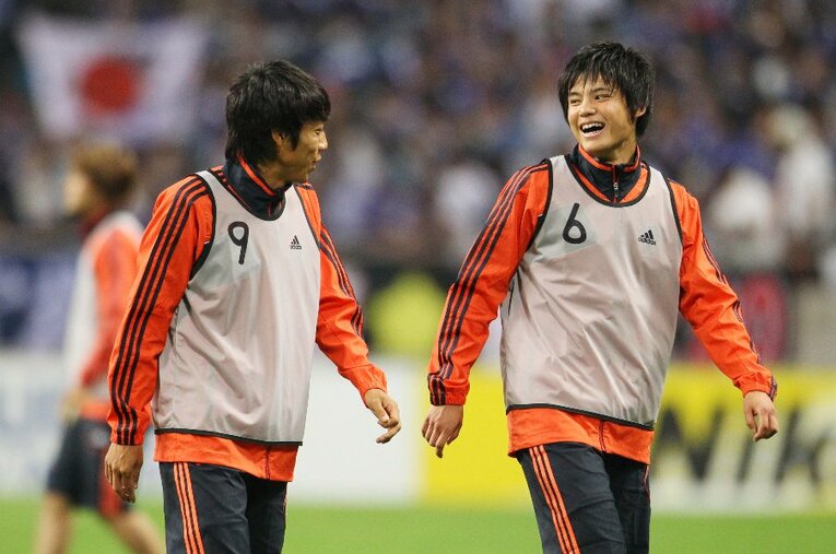 E-1選手権で右膝前十字靭帯断裂の大怪我を負った宮市亮に、かつて日本代表で共闘した中村憲剛氏がエールを送った ／ photograph by AFLO SPORT