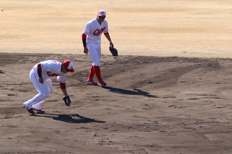 きびきびとノックを受ける様子は広島キャンプの醍醐味だろう©Kou Hiroo