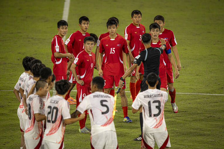 不穏すぎたU-17日本vs北朝鮮戦…PK戦でも北朝鮮選手が　©AFLO