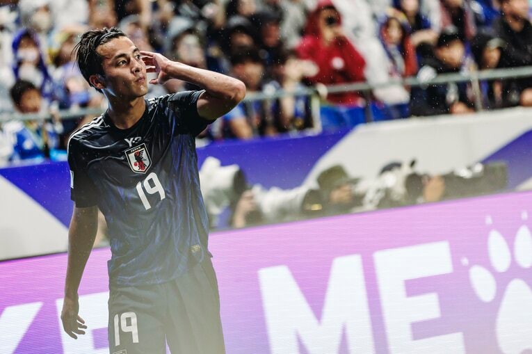 昨年6月のインドネシア戦でA代表デビューとなった佐野航大。W杯メンバーからの落選はオランダメディアにとっては驚きだったという　©Kiichi Matsumoto