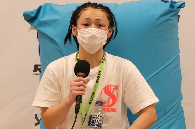 会見での百花　©Norihiro Hashimoto